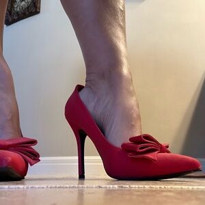 Elegant Red Bow High Heels